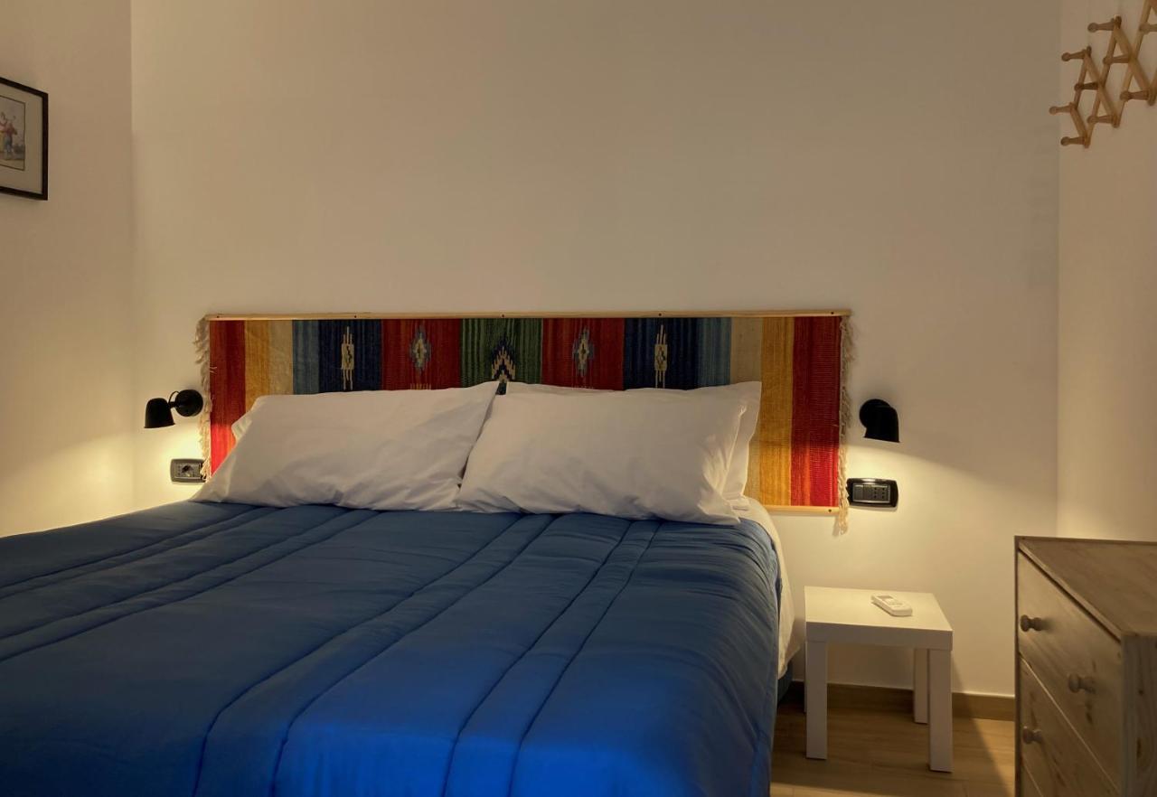 La Casa Blu Nel Cuore Storico Di Napoli 외부 사진